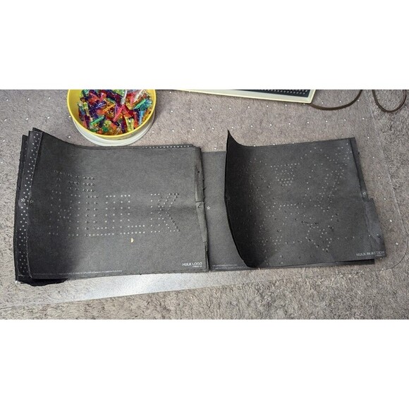 Vintage Lite Brite Hasbro 1973 Light Bright W/ORIGINAL BOX, PEGS, & PAPERS - Picture 3 of 12